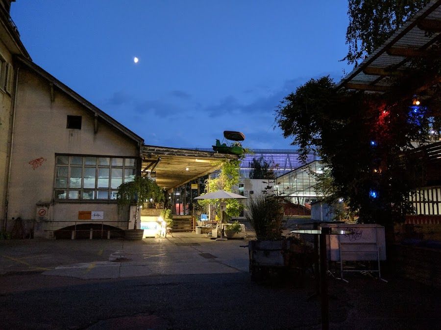 Papa Rouge, Zurich