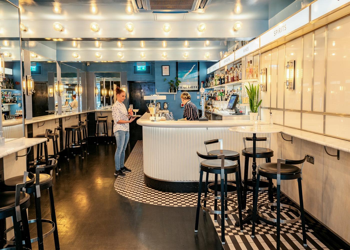 Skylon Bar