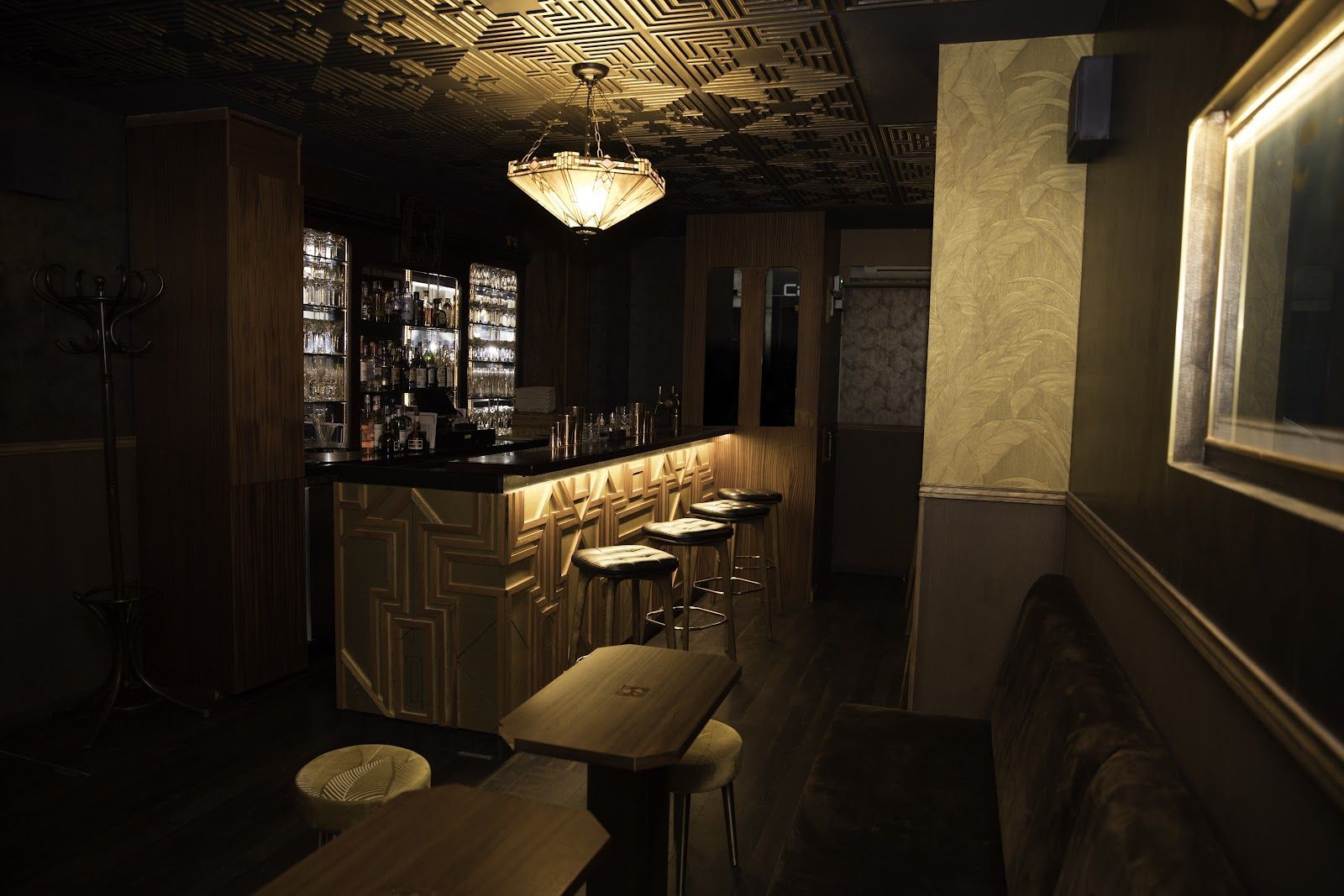 Derrière Paris bar interior