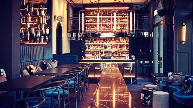 Stammtisch Altstetten Zürich bar interior